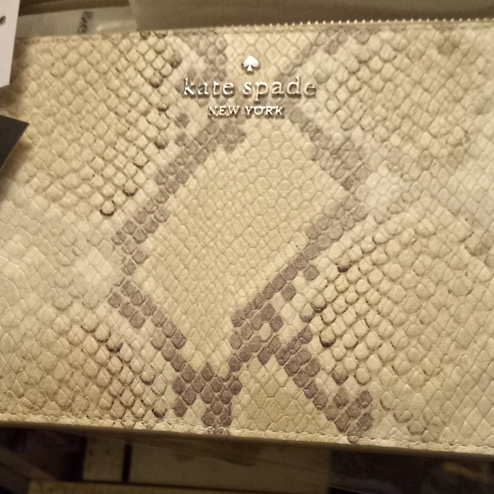 New,tags,kate spade natural multi snake embossed leather zip wristlet 3card slot - Picture 2 of 8